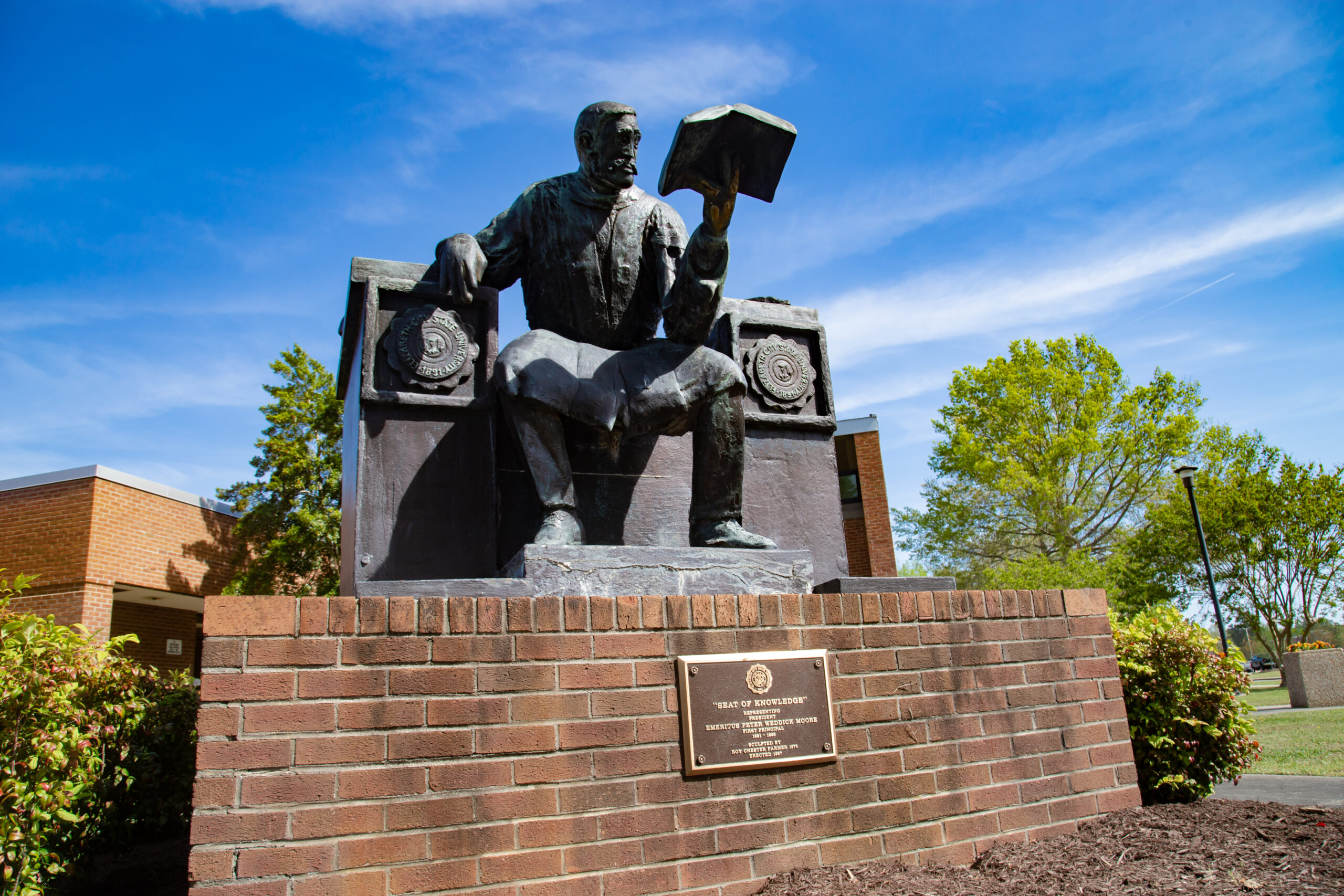 Knowledge Statue-0370